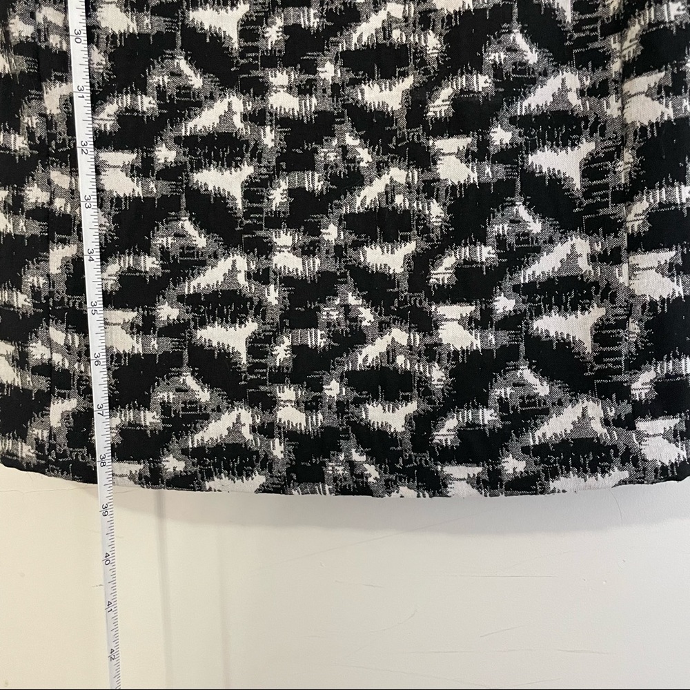 Calvin Klein Midi Dress - Black & White Print Design - size 2 - Picture 5 of 6